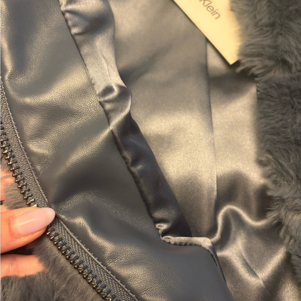 Calvin Klein Collection Blue faux fur Jacket size 2XL - Picture 8 of 11